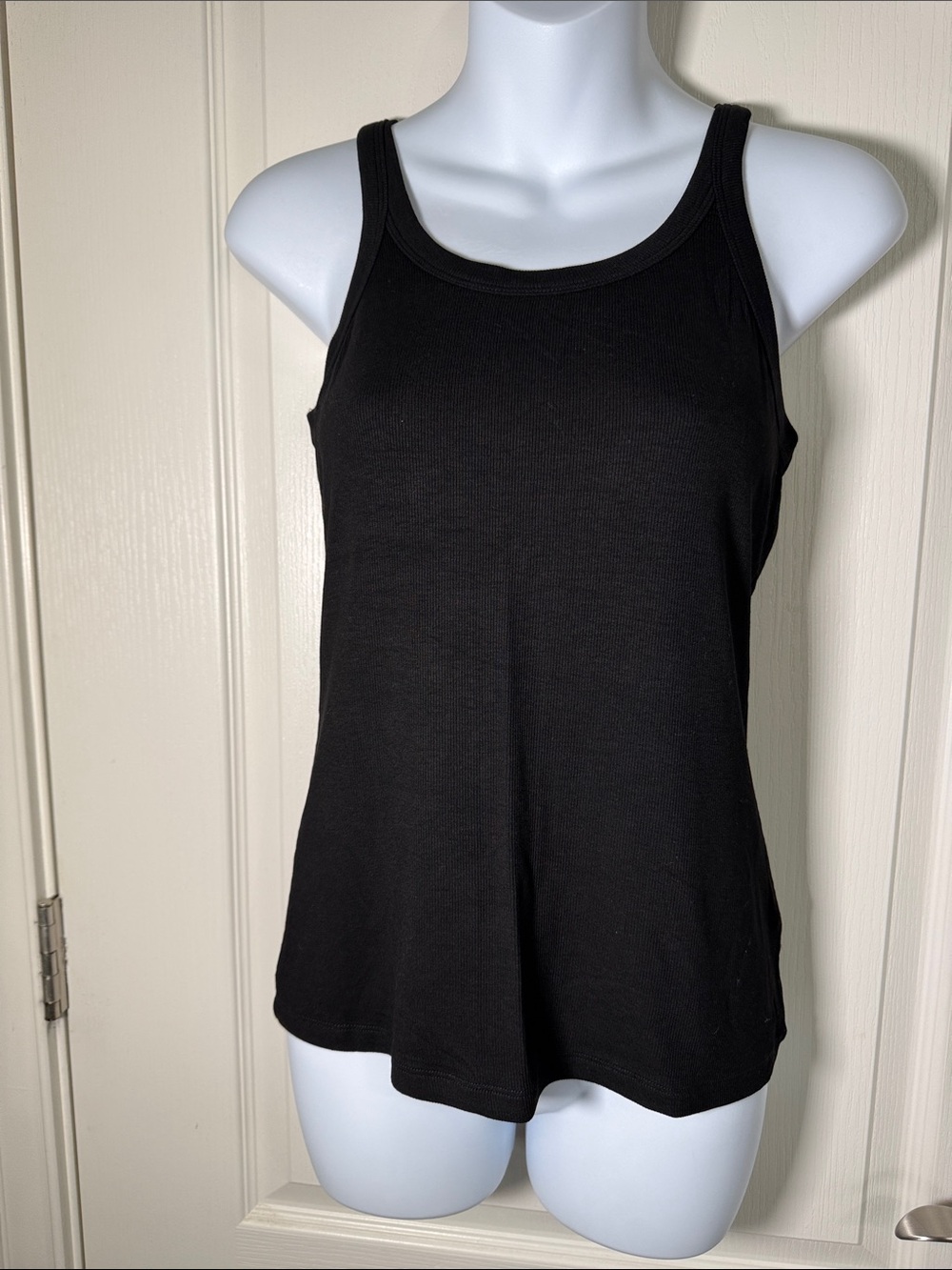 La Miel Black Ribbed Tank Top Sleeveless Stretch Cami Size Large NWT